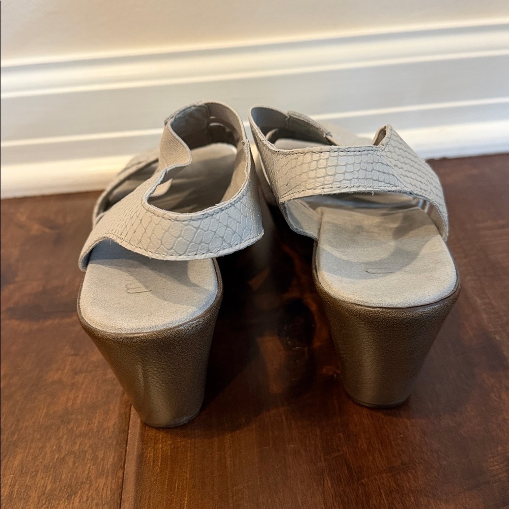 Munro Cookie Slingback Chunky Platform Sandals - image 11